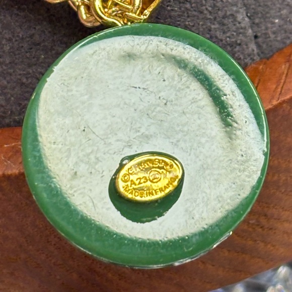 CHANEL charm pendent on unbranded bracelet - Picture 7 of 7